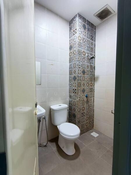 1-storey Terraced House for Sale in Taman Pinggiran Bertam (Kepala Batas) - Yusuf Surachei - Bathroom - PropertyGuru.com.my