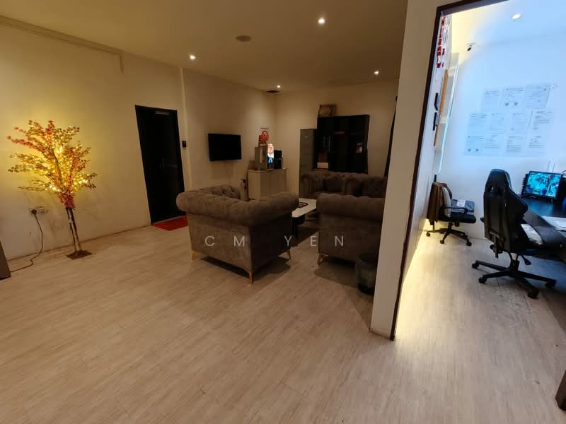 Kedai / Pejabat untuk Disewa di Johor Bahru (Johor) - CM Yen - Living Room - PropertyGuru.com.my