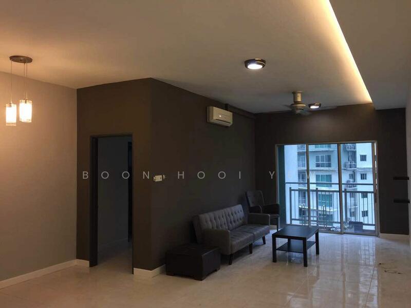Service Residence for Sale at Metropolitan Square Service Residence - Boon Hooi Yew - Living Room - PropertyGuru.com.my