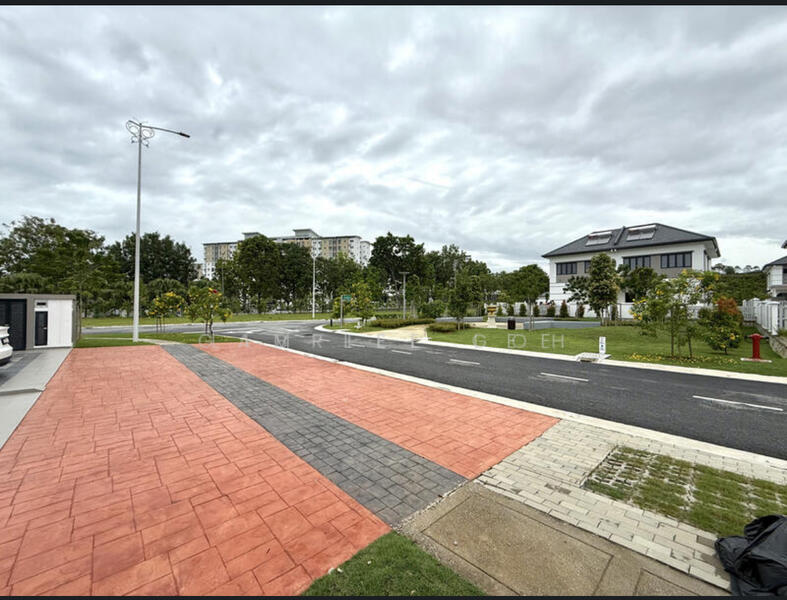 Semi-Detached House for Sale in Shah Alam (Selangor) - Lim Lee Lee - Exterior - PropertyGuru.com.my