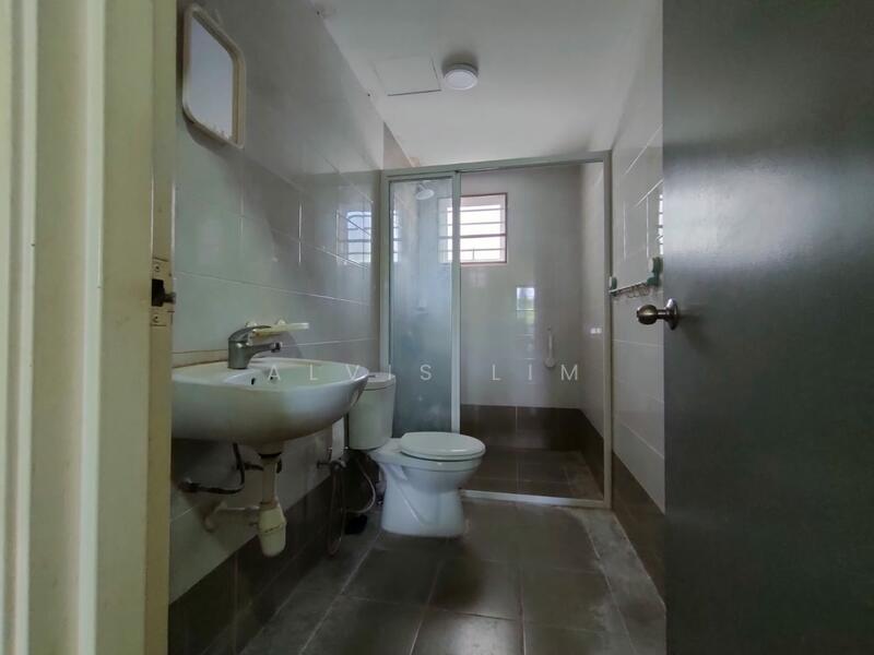KYK Heights untuk Untuk Dijual - RM 780,000, Mac 2026 - Bathroom - PropertyGuru.com.my