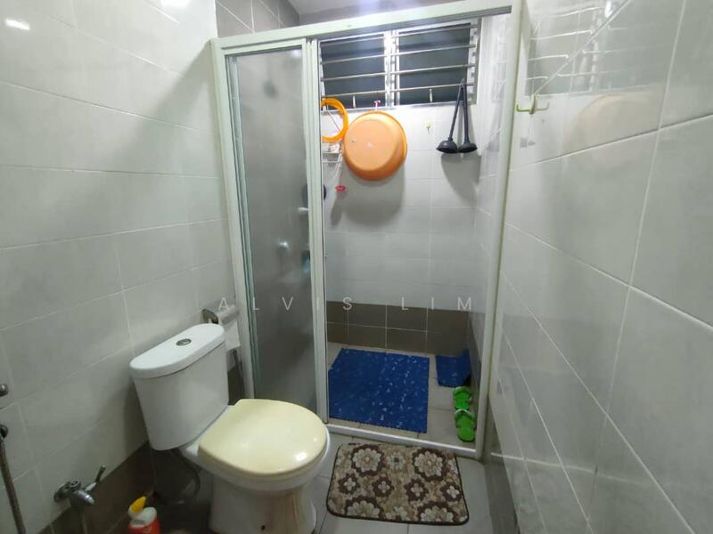 KYK Heights untuk Untuk Dijual - RM 780,000, Mac 2026 - Bathroom - PropertyGuru.com.my