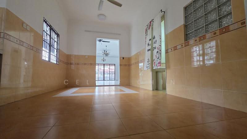 Rumah Teres 2-Tingkat untuk Dijual di Ara Damansara (Selangor) - Celine Chin - PropertyGuru.com.my