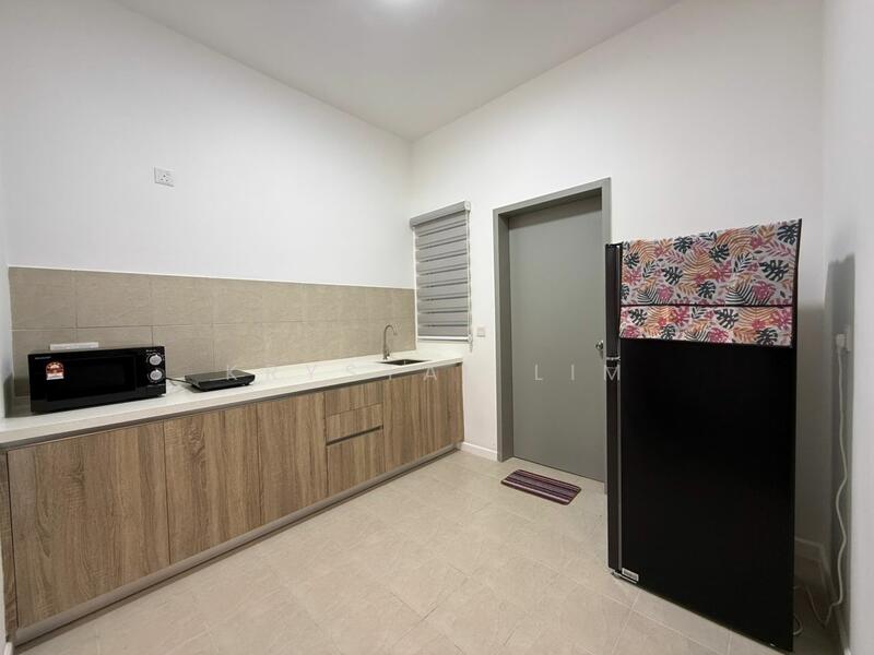 Condominium for Rent at Sanderling Lakefront - Krystal Lim - Kitchen - PropertyGuru.com.my