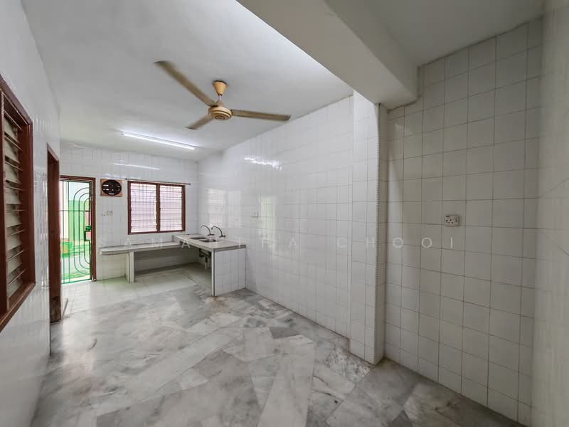 Taman Puchong Perdana untuk Untuk Dijual - RM 380,000, Mac 2026 - Kitchen - PropertyGuru.com.my