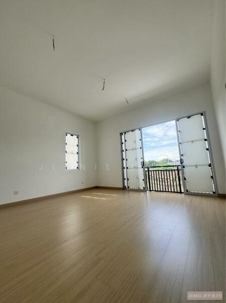 2-storey Terraced House for Sale in Klang (Selangor) - Jennie Chew - Living Room - PropertyGuru.com.my