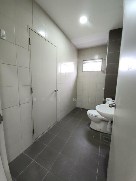2-storey Terraced House for Rent in Bandar Rimbayu (Telok Panglima Garang) - Krystin Lim - Bathroom - PropertyGuru.com.my