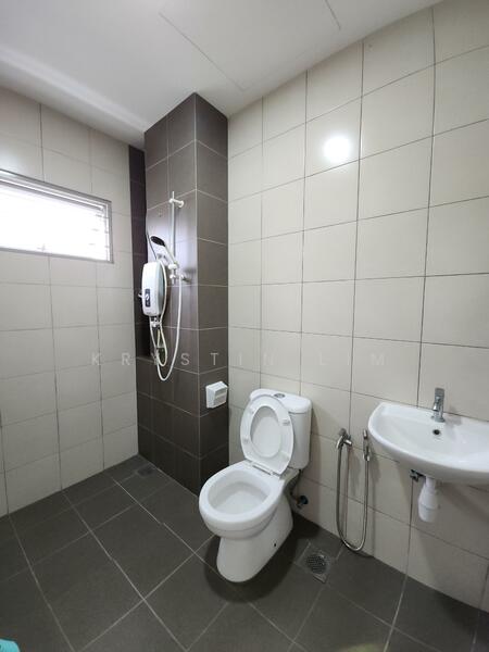 2-storey Terraced House for Rent in Bandar Rimbayu (Telok Panglima Garang) - Krystin Lim - Bathroom - PropertyGuru.com.my