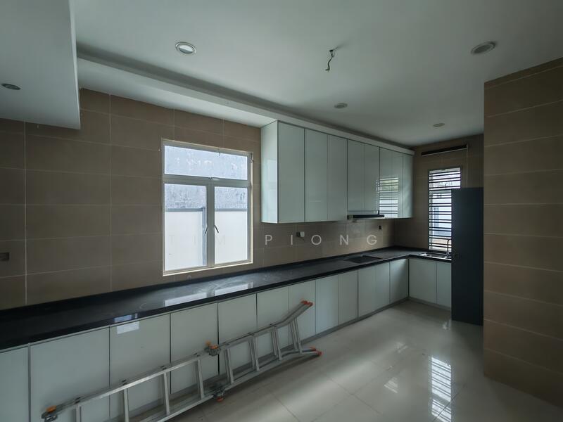 Rumah Banglo untuk Dijual di Paya Rumput (Melaka) - Tim Piong - Kitchen - PropertyGuru.com.my