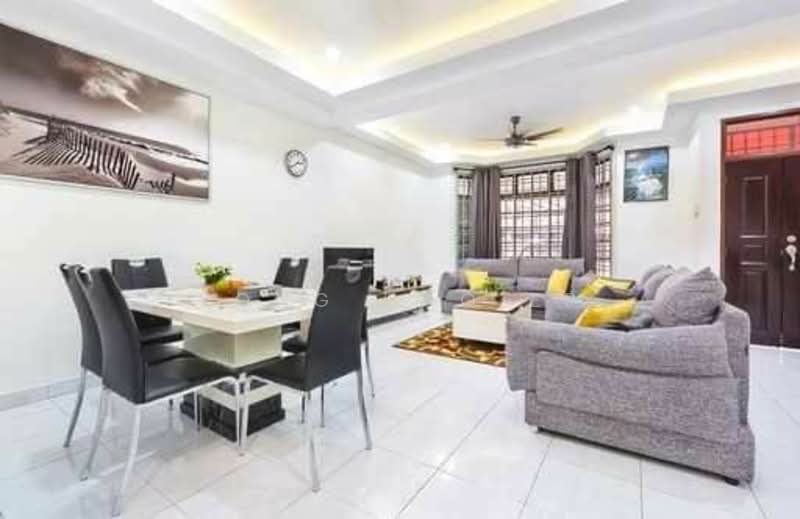 2-storey Terraced House for Rent in Taman Desa Tebrau (Tebrau) - ER YONG HAO - Living Room - PropertyGuru.com.my