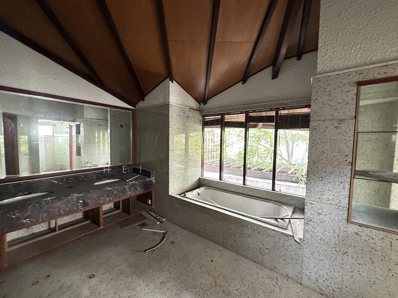 Rumah Banglo untuk Dijual di Damansara Heights (Kuala Lumpur) - Hei Kar Jun - Bathroom - PropertyGuru.com.my
