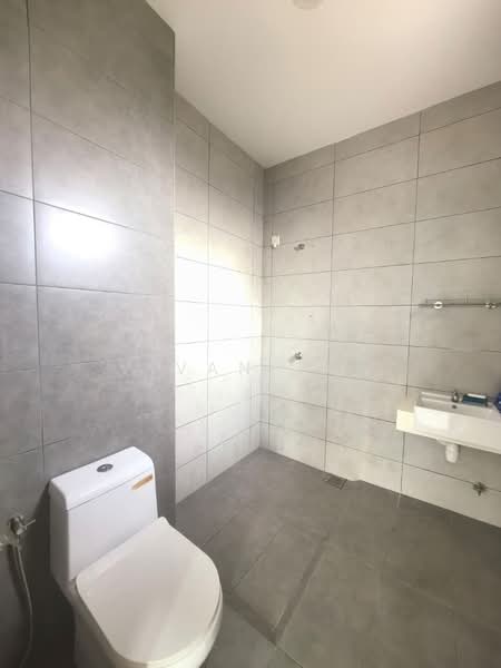 Servis Apartment untuk Dijual di GM Residence Remia - Vivan Tan - Bathroom - PropertyGuru.com.my
