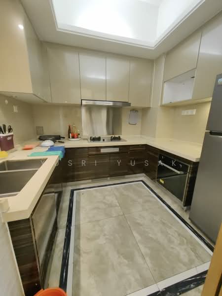 R&F Princess Cove Phase 1 untuk Untuk Disewa - RM 1,700 /bulan, Apr 2026 - Kitchen - PropertyGuru.com.my