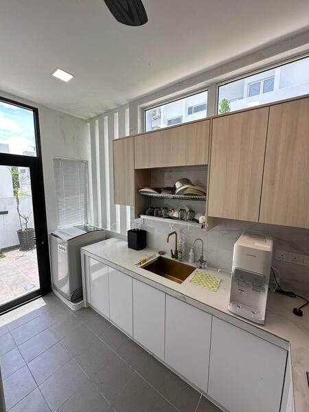 2-storey Terraced House for Sale in Rawang (Selangor) - Tom Yip - Kitchen - PropertyGuru.com.my