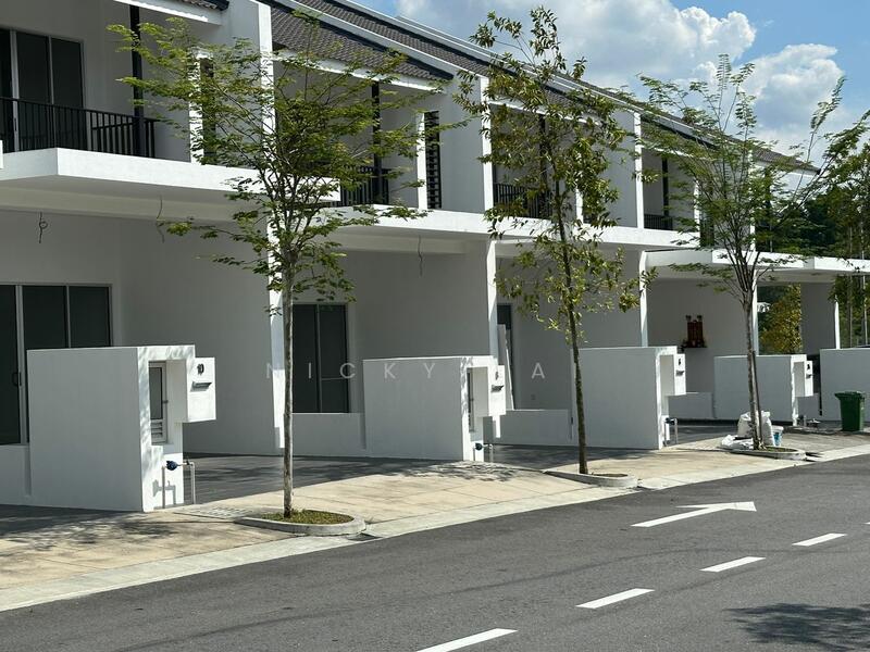 Rumah Teres untuk Dijual di Tamansari (Rawang) - Nicky Lai - Exterior - PropertyGuru.com.my