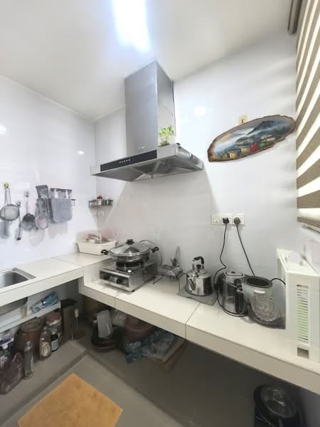 Kediaman Servis untuk Disewa di Impiria Residensi Bukit Tinggi Klang - Vivan Tan - Kitchen - PropertyGuru.com.my