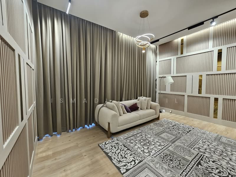 Semi-Detached House for Sale in Denai Alam (Shah Alam) - Ismadi Ismail - Living Room - PropertyGuru.com.my