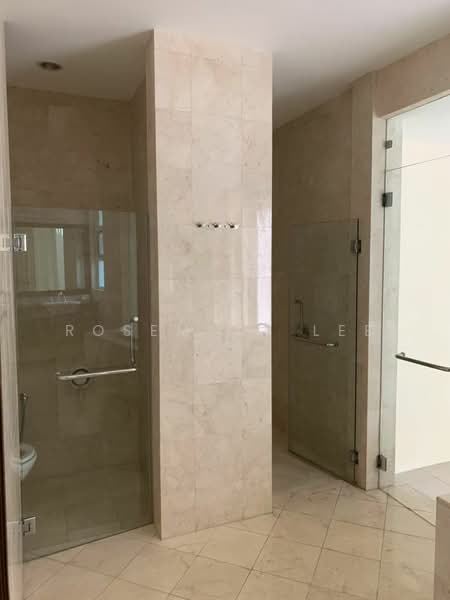 Rumah Banglo untuk Dijual di Mont Kiara (Kuala Lumpur) - Rosemary Lee - Bathroom - PropertyGuru.com.my