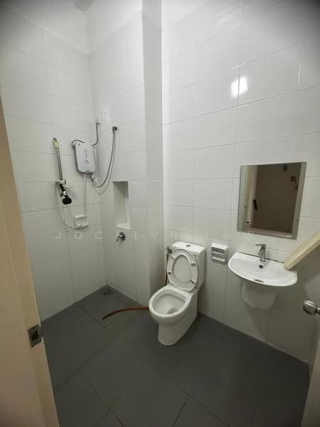 Terraced House for Sale in Johor Bahru (Johor) - Jocelyn Law - Bathroom - PropertyGuru.com.my