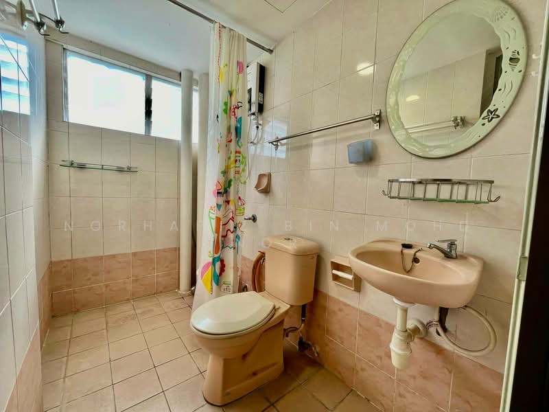 Bintang Mas untuk Untuk Dijual - RM 455,000, Feb 2026 - Bathroom - PropertyGuru.com.my