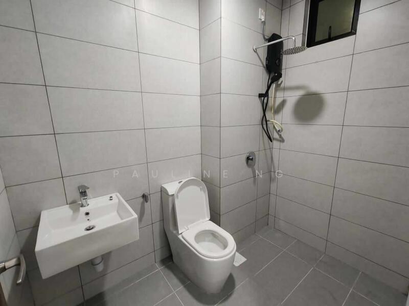 Service Residence for Sale at Meldrum Heights (Residensi Meldrum) - Pauline Ng - Bathroom - PropertyGuru.com.my