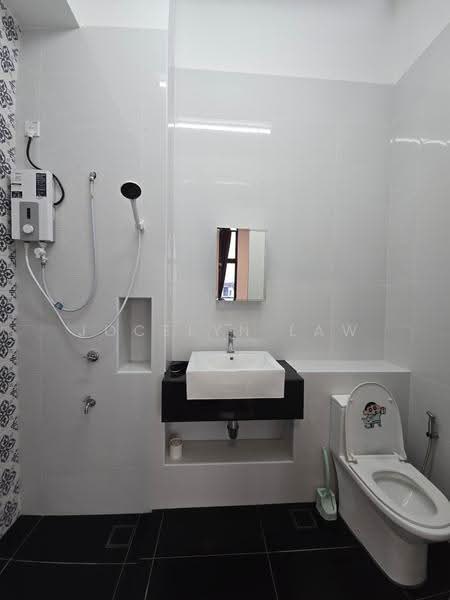 Terraced House for Sale in Kota Masai (Pasir Gudang) - Jocelyn Law - Bathroom - PropertyGuru.com.my
