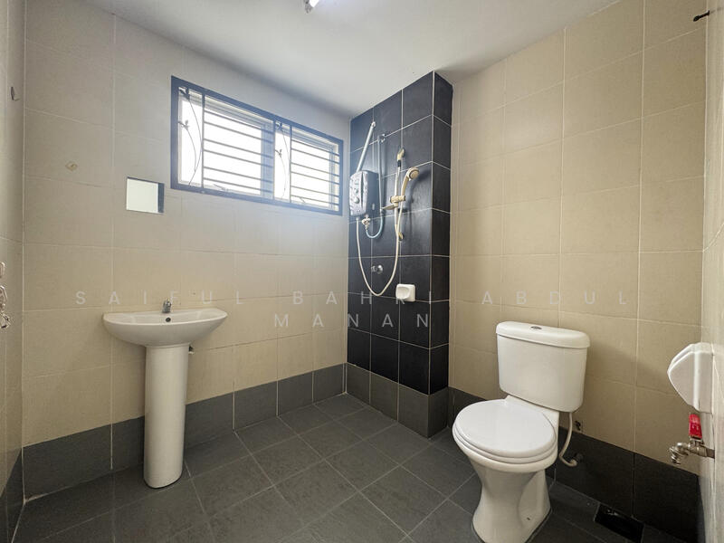 Taman Desa Seringin @ Nilai 3 untuk Untuk Dijual - RM 499,000, Mac 2026 - Bathroom - PropertyGuru.com.my