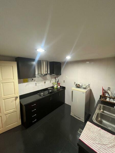 Kondominium untuk Disewa di Desa Kiara - Vincent Lim - Kitchen - PropertyGuru.com.my