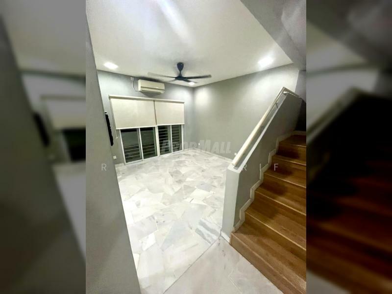 Double Storey Jalan Mimbar Bukit Jelutong untuk Untuk Dijual - RM 750,000, Apr 2026 - Living Room - PropertyGuru.com.my