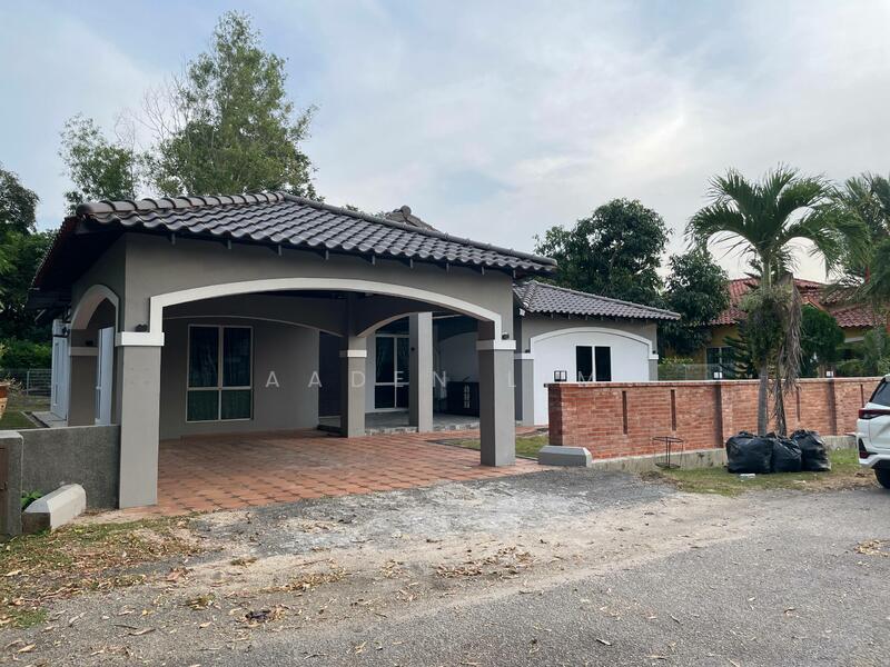 Bungalow for Rent in Orna Golf & Country Club (Bemban) - Aaden Lim - Exterior - PropertyGuru.com.my
