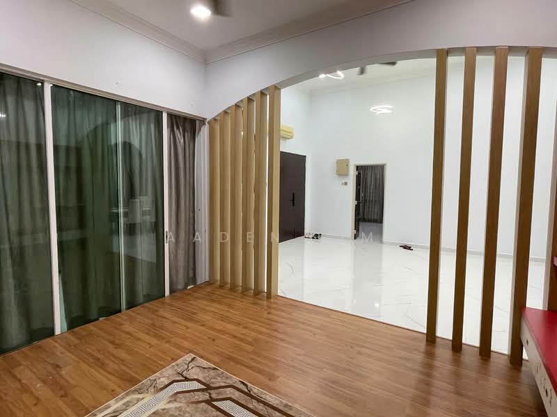 Bungalow for Rent in Orna Golf & Country Club (Bemban) - Aaden Lim - Living Room - PropertyGuru.com.my