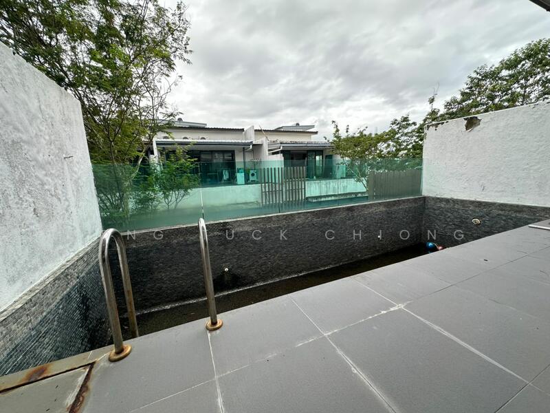 3-storey Terraced House for Sale in Bandar Nusaputra (Puchong) - Wong Tuck Chiong - Pool - PropertyGuru.com.my
