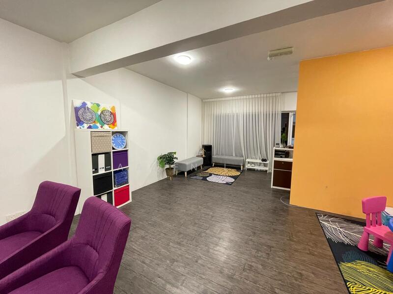 Pejabat untuk Dijual di Cyberjaya (Selangor) - Aaden Lim - Living Room - PropertyGuru.com.my