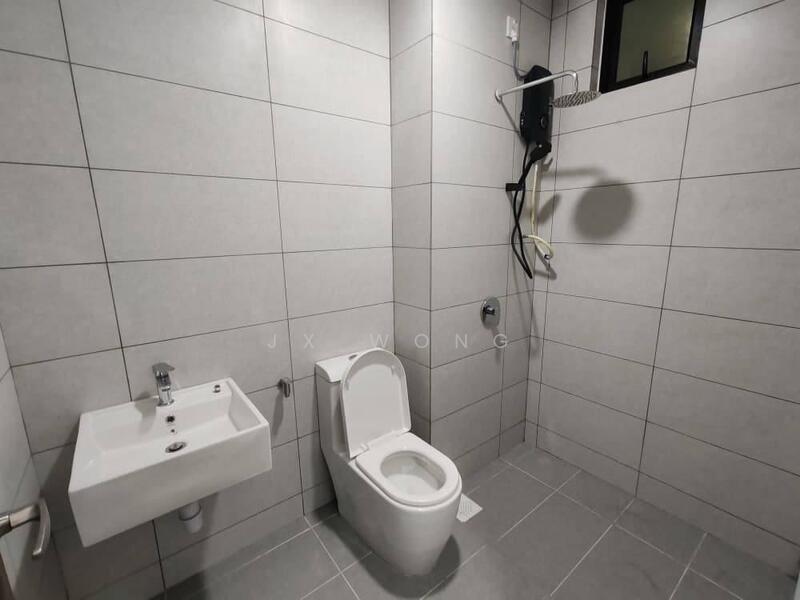 Service Residence for Sale at Meldrum Heights (Residensi Meldrum) - JX Wong - Bathroom - PropertyGuru.com.my