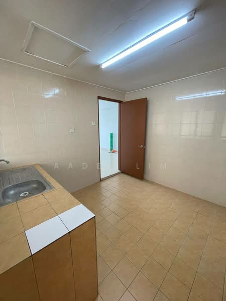 Kondominium untuk Dijual di Putra Intan - Aaden Lim - Kitchen - PropertyGuru.com.my