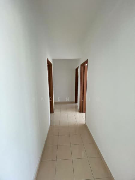 Kondominium untuk Dijual di Putra Intan - Aaden Lim - Corridor - PropertyGuru.com.my