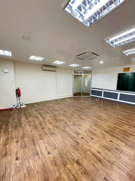 Shop / Office untuk Dijual di Bandar Putra Permai (Seri Kembangan) - Aaden Lim - Interior - PropertyGuru.com.my