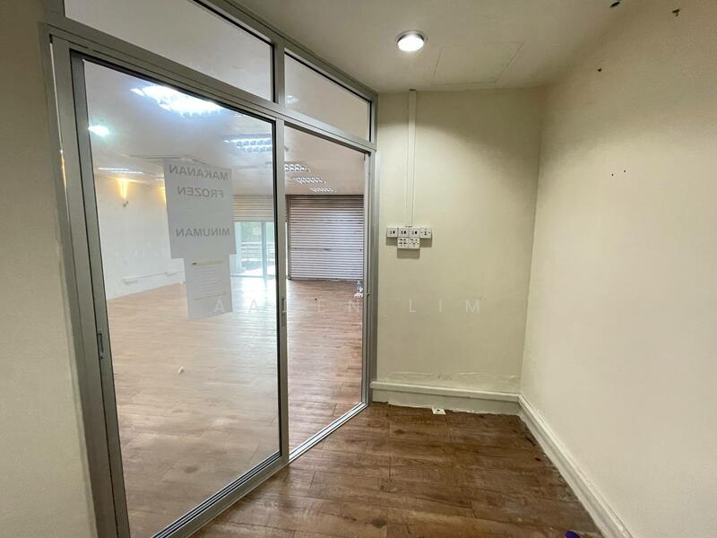 Shop / Office untuk Dijual di Bandar Putra Permai (Seri Kembangan) - Aaden Lim - PropertyGuru.com.my