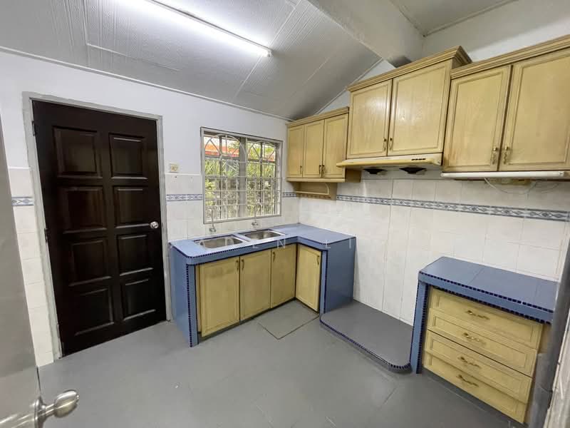 Rumah Teres 2-Tingkat untuk Dijual di Bandar Tun Hussein Onn (Cheras) - Aaden Lim - Kitchen - PropertyGuru.com.my
