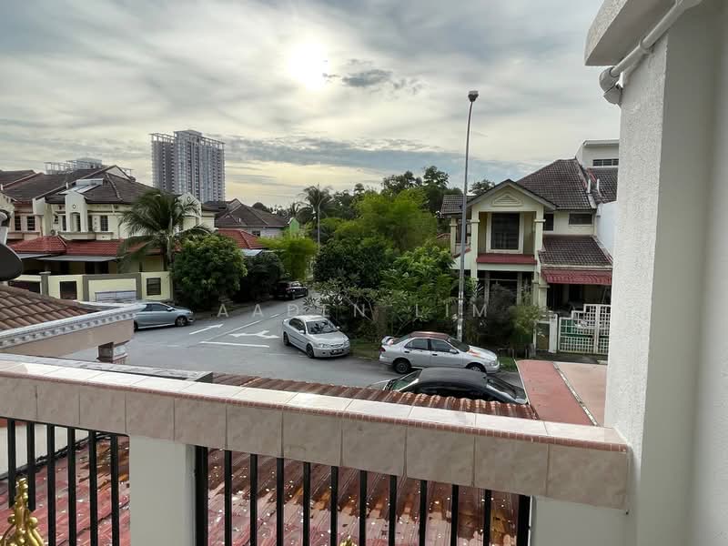 Rumah Teres 2-Tingkat untuk Dijual di Bandar Tun Hussein Onn (Cheras) - Aaden Lim - Exterior - PropertyGuru.com.my