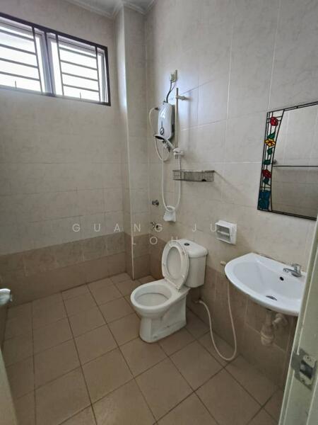 Setia Indah, Precint 11 untuk Untuk Dijual - RM 720,000, Mac 2026 - Bathroom - PropertyGuru.com.my