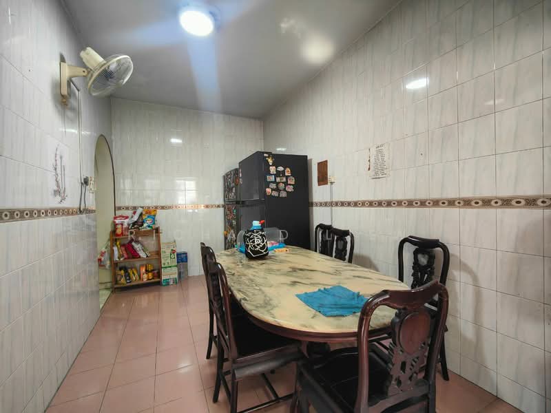 2-storey Terraced House for Sale in SS2 (Petaling Jaya) - Richard Liew - Kitchen - PropertyGuru.com.my