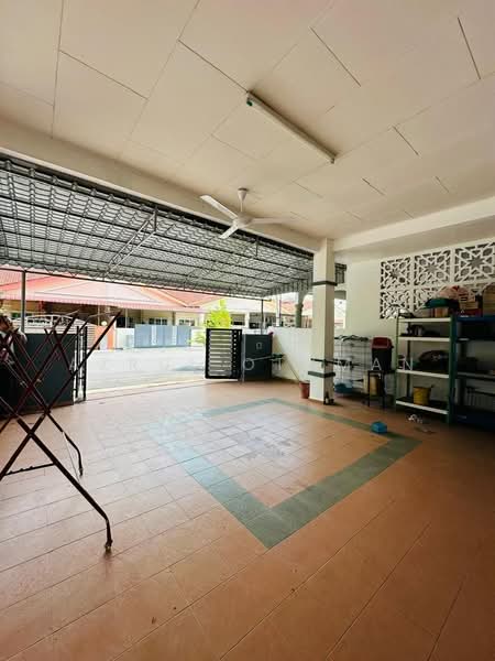 Rumah Teres 1 Tingkat untuk Dijual di Taman Mutiara Galla (Seremban) - Azrul Othman - Exterior - PropertyGuru.com.my