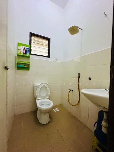 Rumah Teres 1 Tingkat untuk Dijual di Taman Mutiara Galla (Seremban) - Azrul Othman - Bathroom - PropertyGuru.com.my