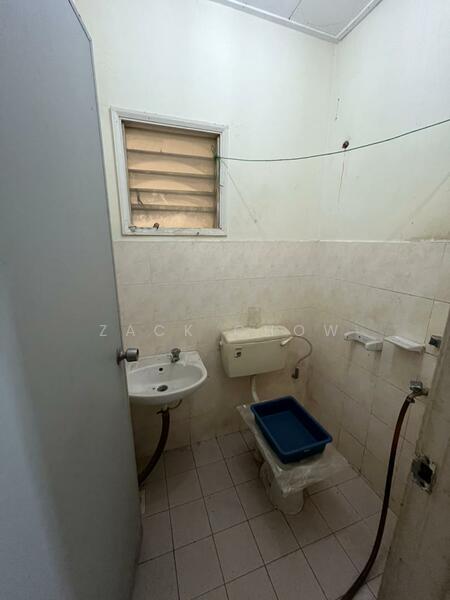 1-storey Terraced House for Sale in Bandar Seri Alam (Masai) - Zack Chow - Bathroom - PropertyGuru.com.my