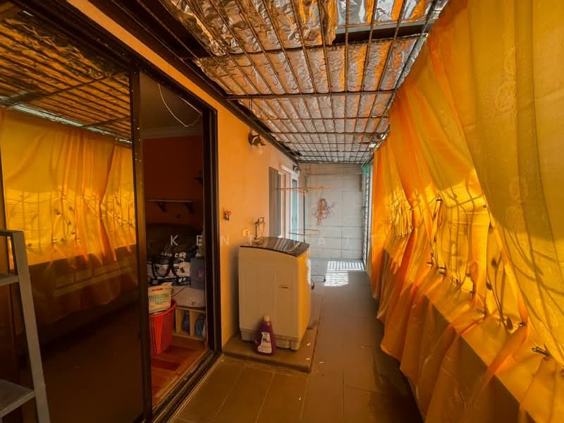 2-storey Terraced House for Sale in Taman Mutiara Indah (Puchong) - Kent Fatt - Balcony - PropertyGuru.com.my