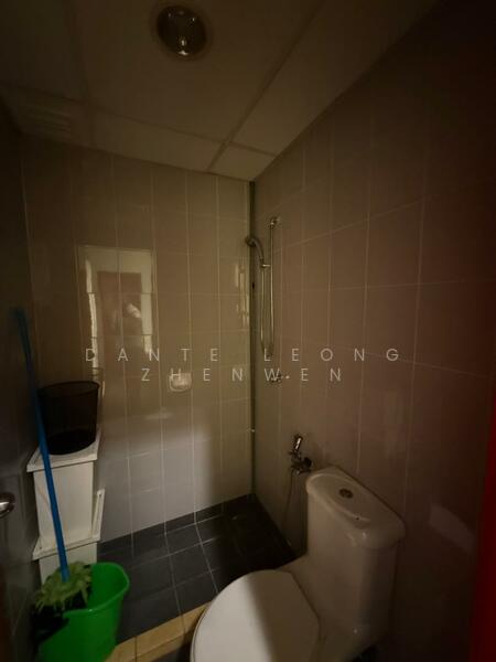 Pejabat untuk Disewa di Petaling Jaya (Selangor) - Dante Leong Zhenwen - Bathroom - PropertyGuru.com.my