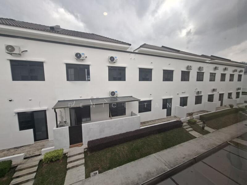 Eco Botanic untuk Untuk Disewa - RM 5,500 /bulan, Mac 2026 - Back yard  - PropertyGuru.com.my