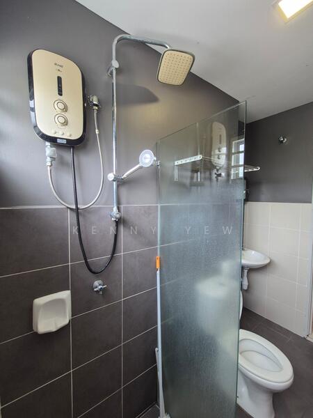 2-storey Terraced House for Sale in Bandar Teknologi Kajang (Kajang) - Kenny Yew - Bathroom - PropertyGuru.com.my