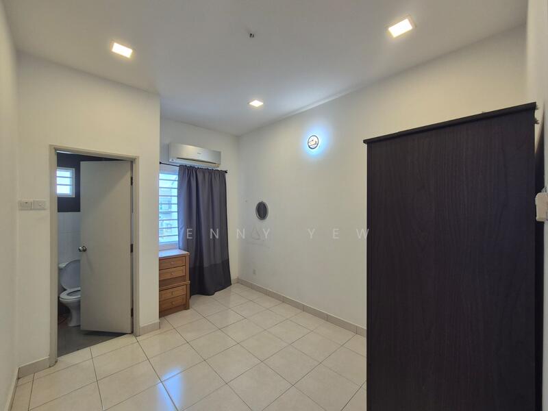 2-storey Terraced House for Sale in Bandar Teknologi Kajang (Kajang) - Kenny Yew - Bathroom - PropertyGuru.com.my